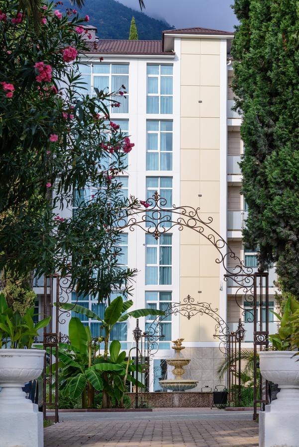 Hotel Cheluskintsev Gagra Luaran gambar