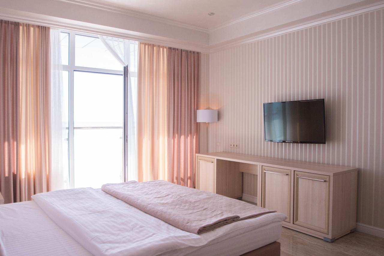 Hotel Cheluskintsev Gagra Luaran gambar