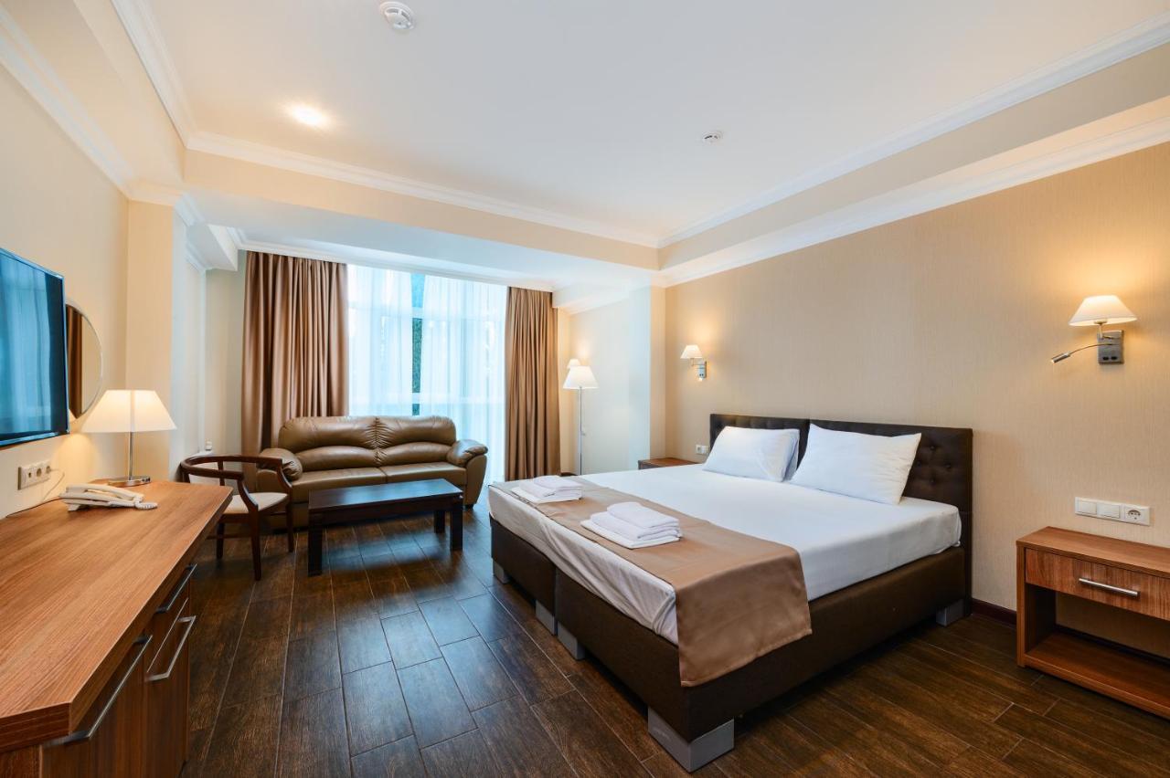 Hotel Cheluskintsev Gagra Luaran gambar