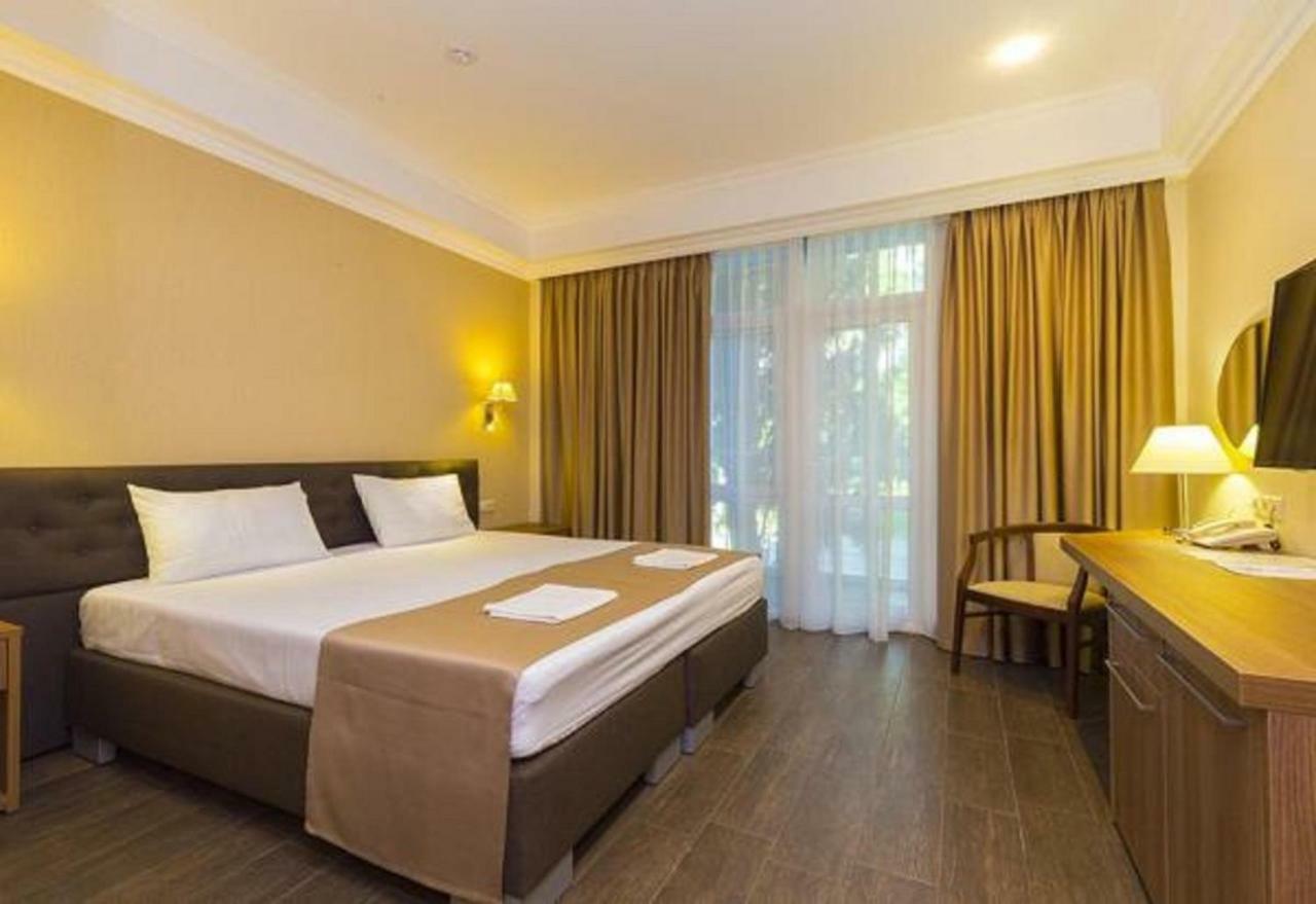 Hotel Cheluskintsev Gagra Luaran gambar