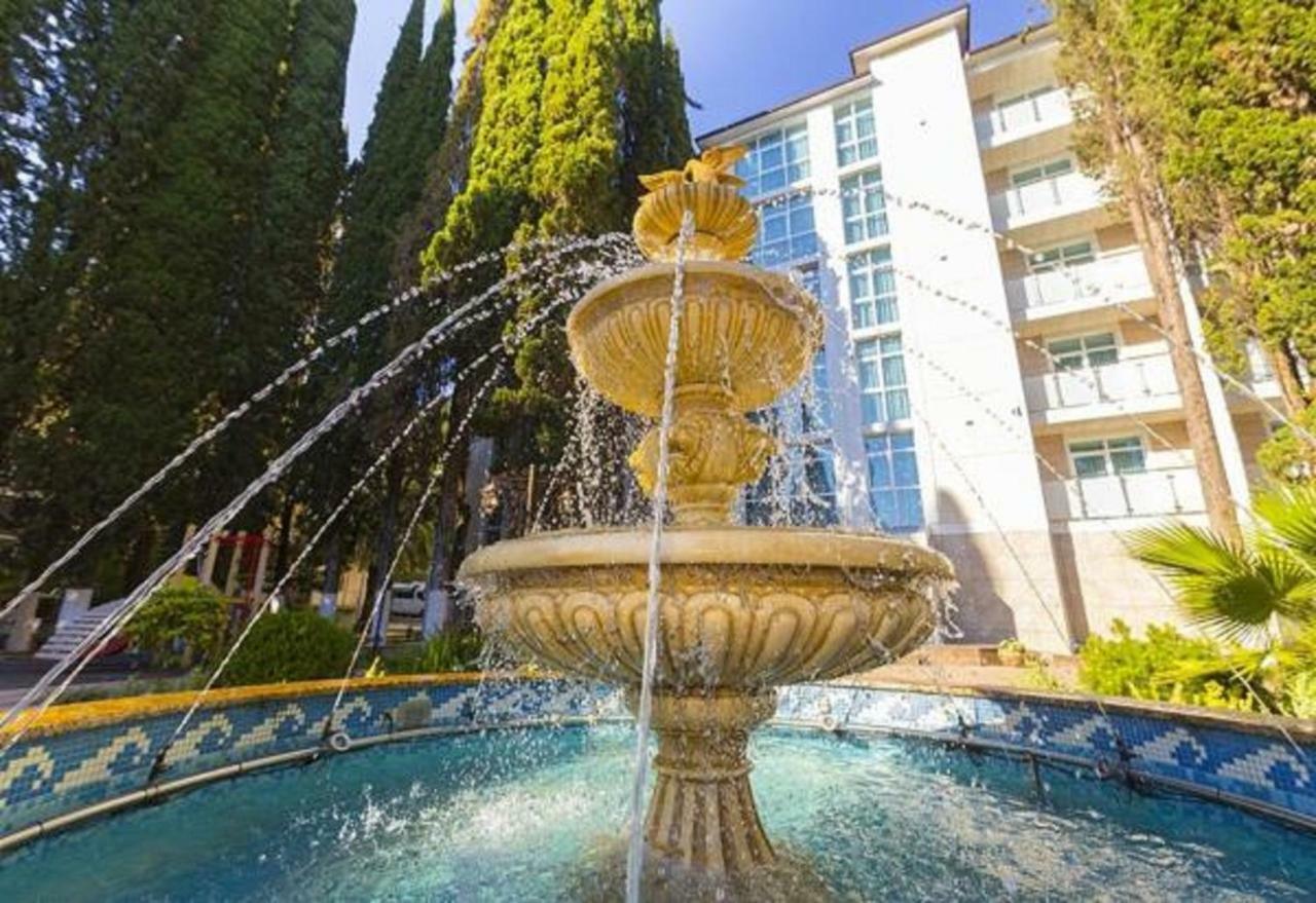 Hotel Cheluskintsev Gagra Luaran gambar